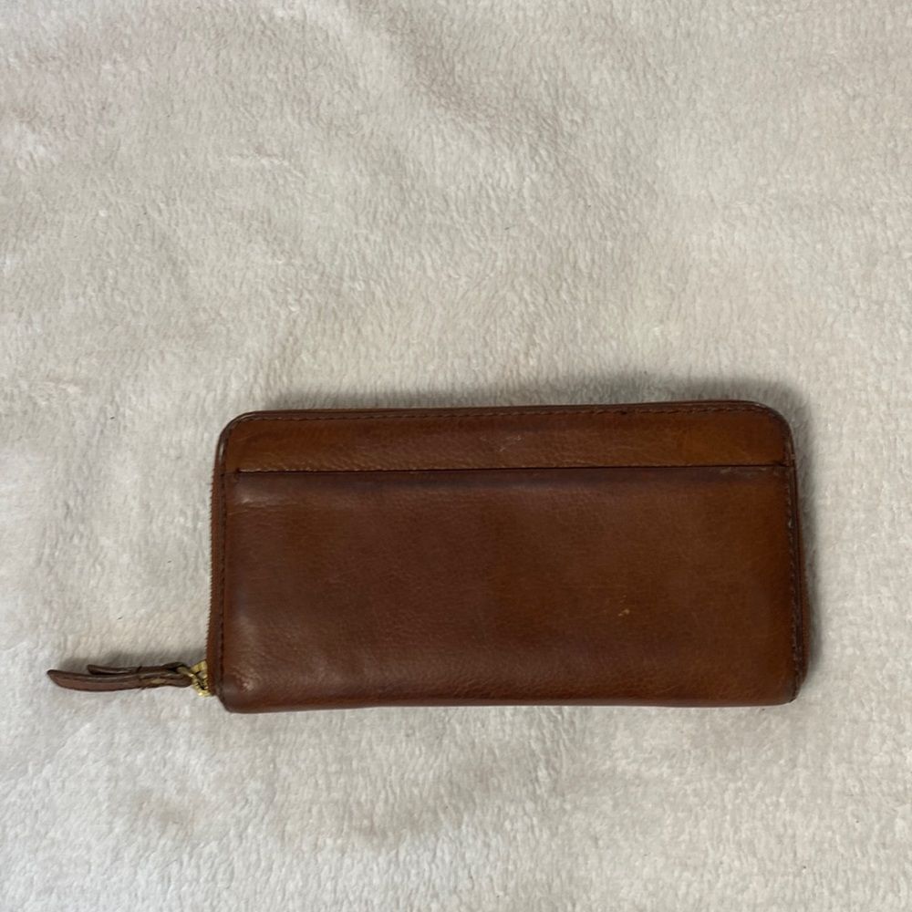 fossil wallet